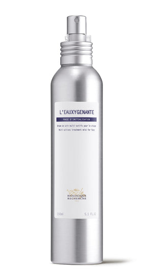 Biologique Recherche L'Eauxygenante Spray is a silver bottle containing 150ml of a multi-active antioxidant mist with an oxygenating complex that brightens the complexion.